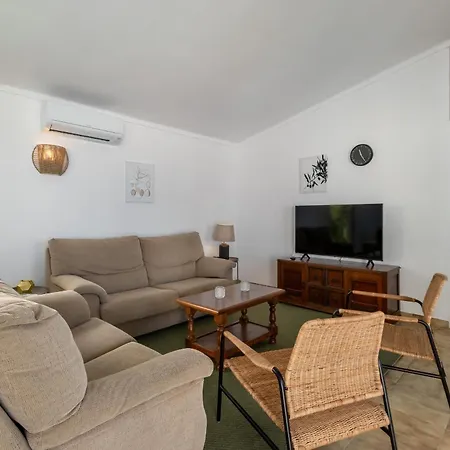 Pomelos Villa